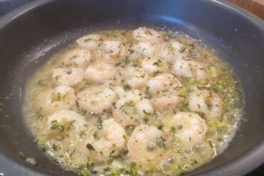 Pizzabrot mit Käse-Kräuter Füllung