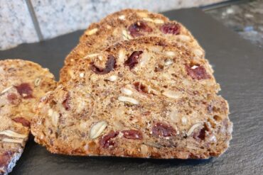 Helles Sauerteigbrot