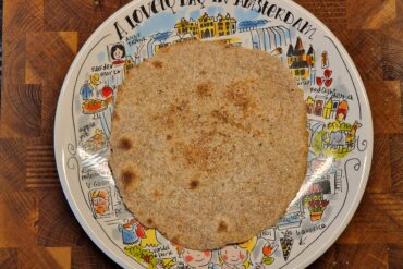 Gefüllte Paprika nach indischer Art mit Raita